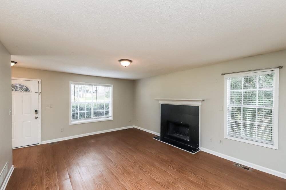 Building Photo - 7285 Hunters Ridge Dr