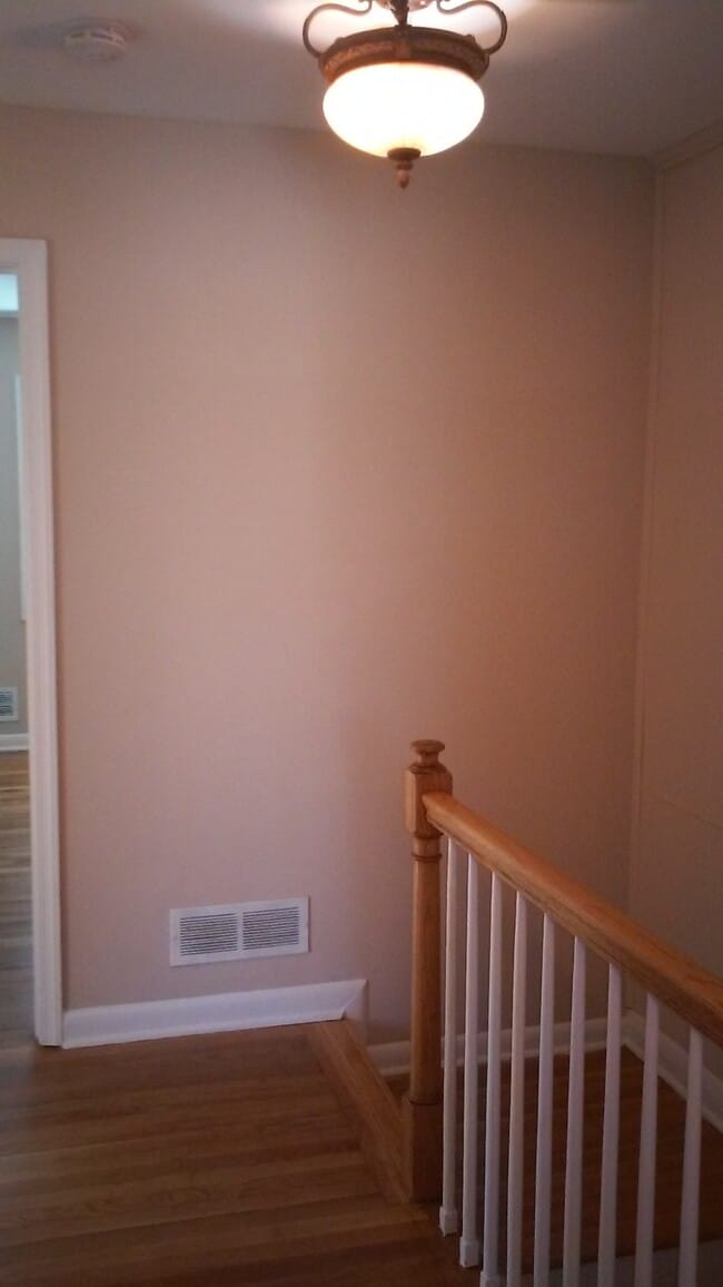 Building Photo - $2,250 / 3br - 1600ft2 - Recently Renovated Single Family Home   ** BALTIMORE COUNTY **