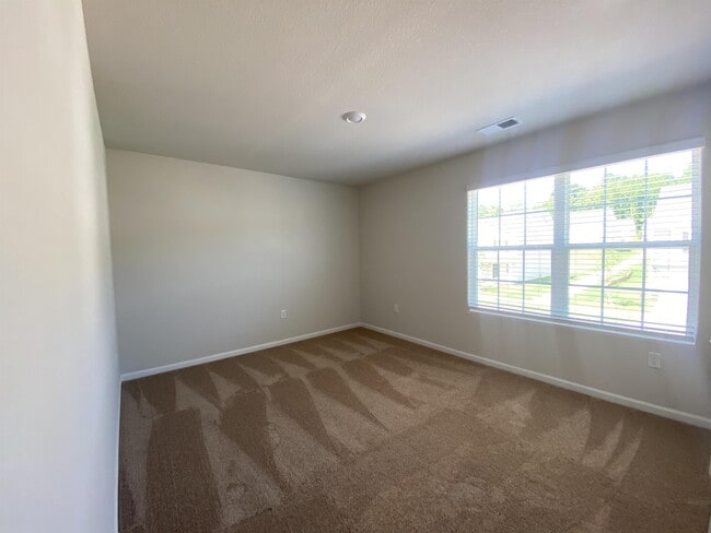 Building Photo - 8100 Derby Wood Ln