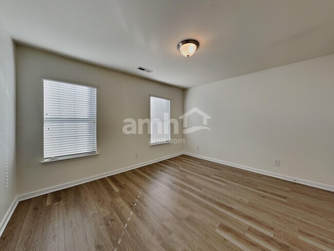 Building Photo - 801 Winterside Ln