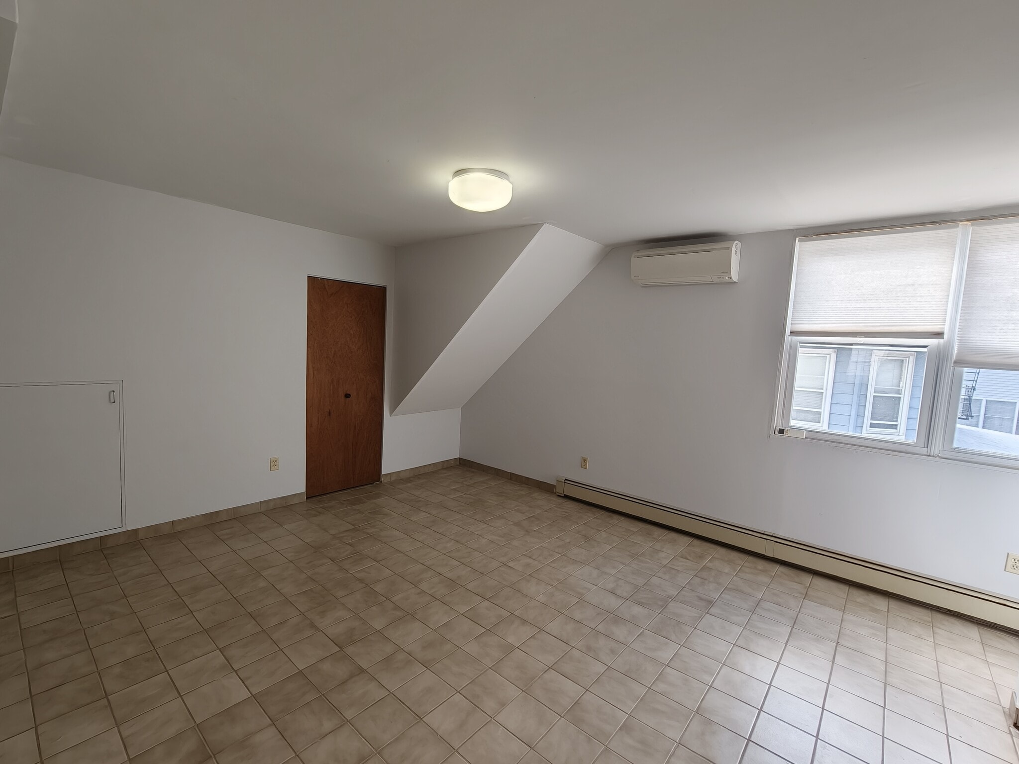 Bedroom 1 - 39 Robertson Ave