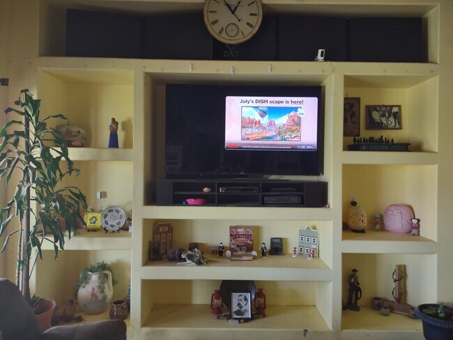 Building Photo - 1105 S 363rd Ave