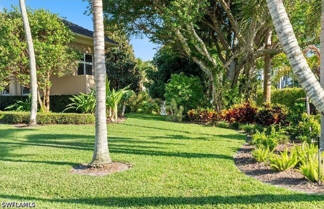 Building Photo - 550 21st Ave S