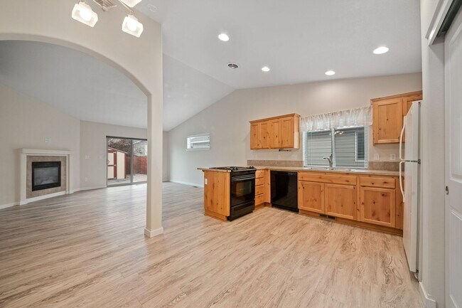 Building Photo - Charming home in Southwest Redmond