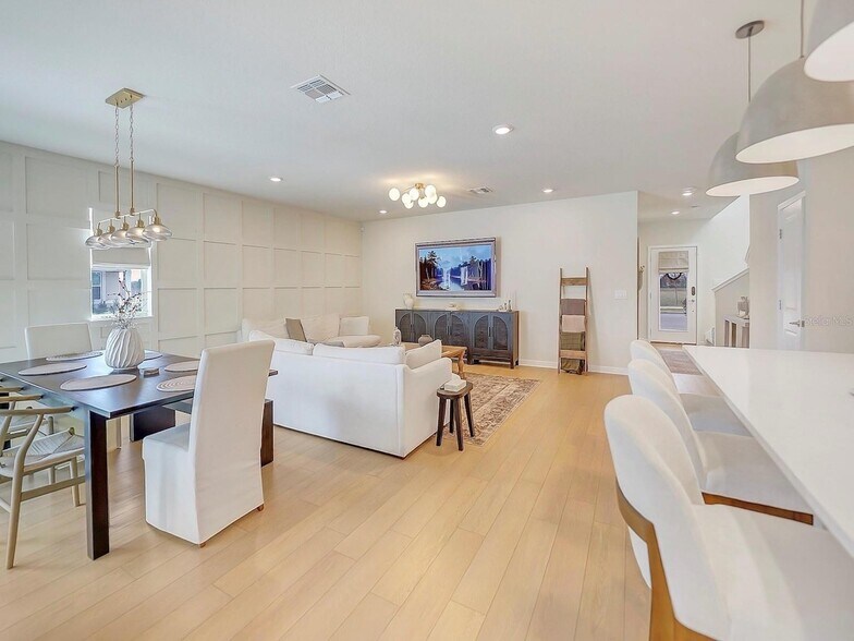 Building Photo - 4330 Meandering Bay Dr