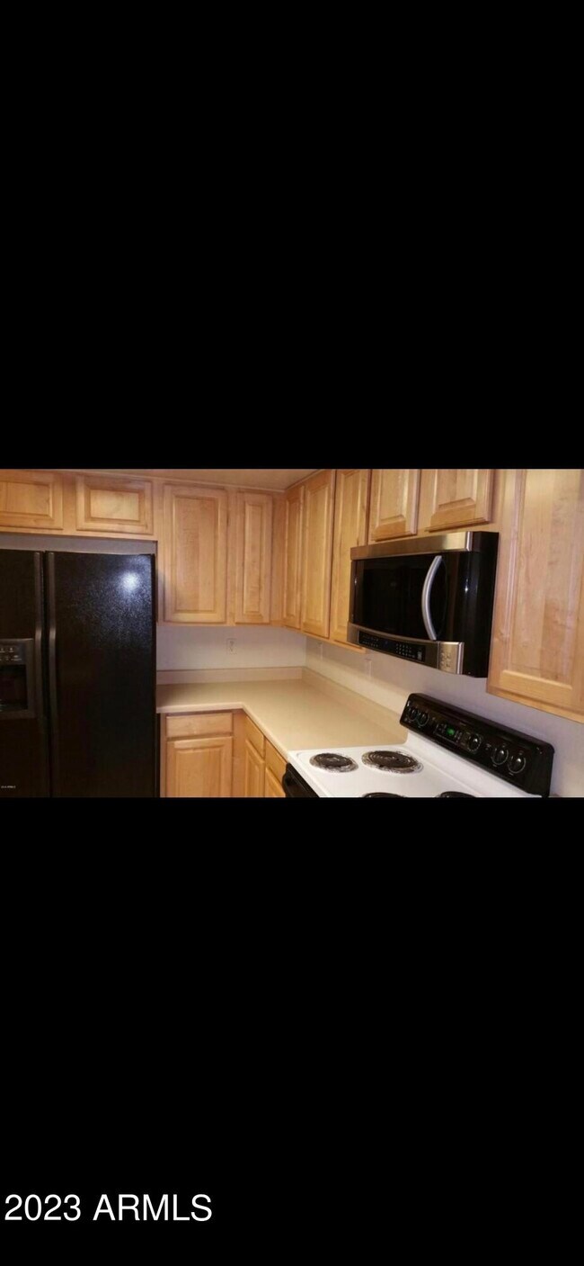 Building Photo - 3034 N 39th St