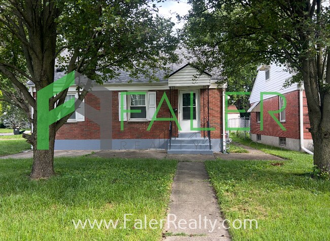 Primary Photo - Charming Belmont Cape Cod Available Immedi...