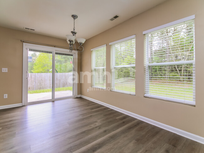 Building Photo - 1125 Rutledge Landing Dr