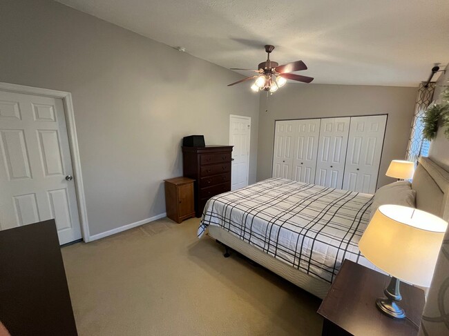 Building Photo - 107 Bentley Ct