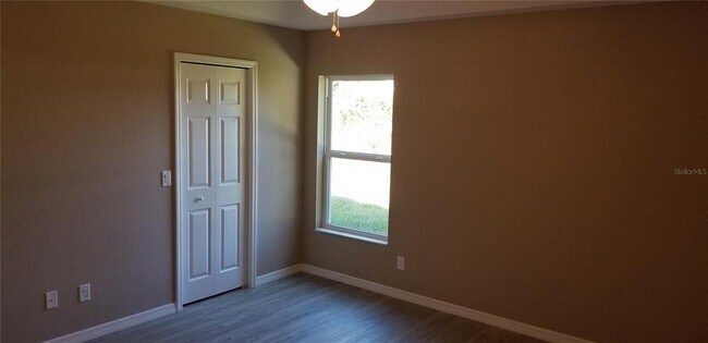 Building Photo - 326 Clark St