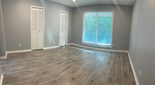 Building Photo - 12633 Memorial Dr