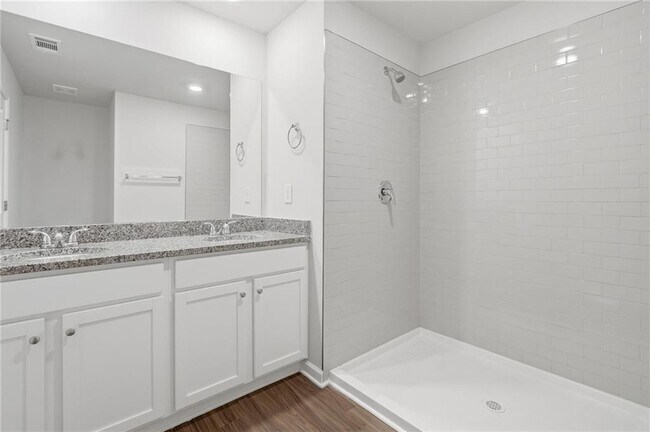 Building Photo - 157 Vlg Grn Dr NW