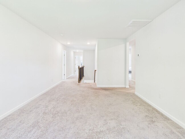 Building Photo - 5701 Brailen Dr