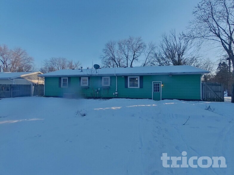 Building Photo - 8407 Lower 208th St W