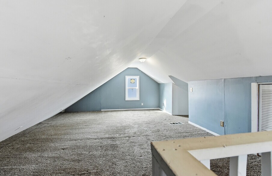 Building Photo - 4709 Shirley St