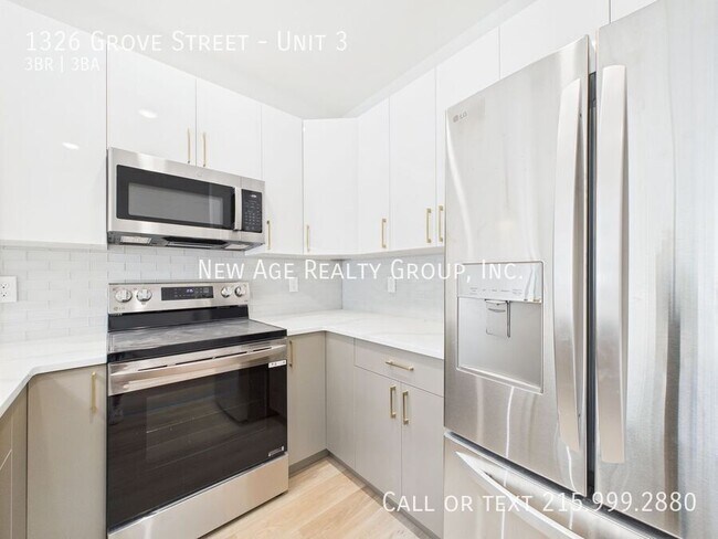 Building Photo - 1326 Grove St