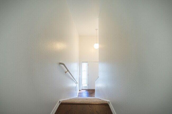 Building Photo - Greenleaf House: A Sustainable and Eco-Friendly Home!