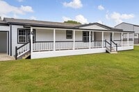 Building Photo - 17319 Wells Dr