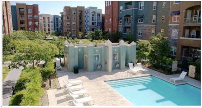 Building Photo - Beautiful, 2 story penthouse loft at the M...