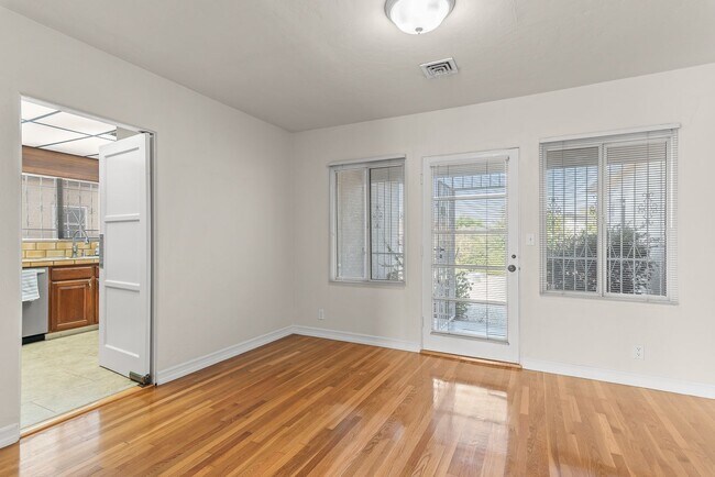 Building Photo - 3BR Home with Large Backyard Near SDSU