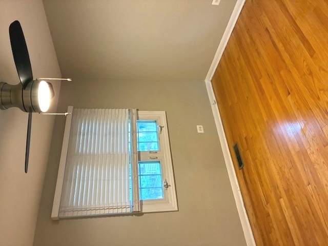 Building Photo - 1708 W Belle Plaine Ave