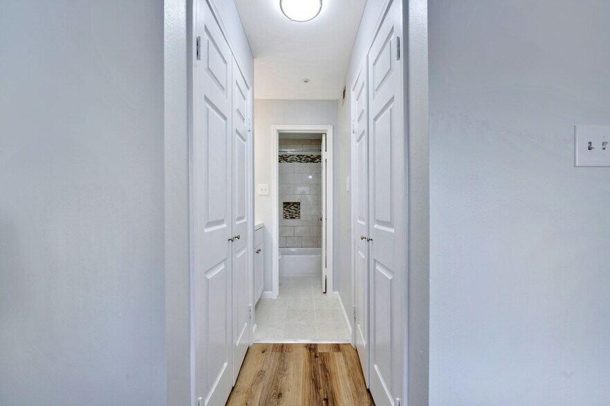 Building Photo - 3309 Wyndham Cir