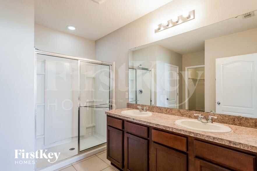 Building Photo - 6091 Grey Heron Dr