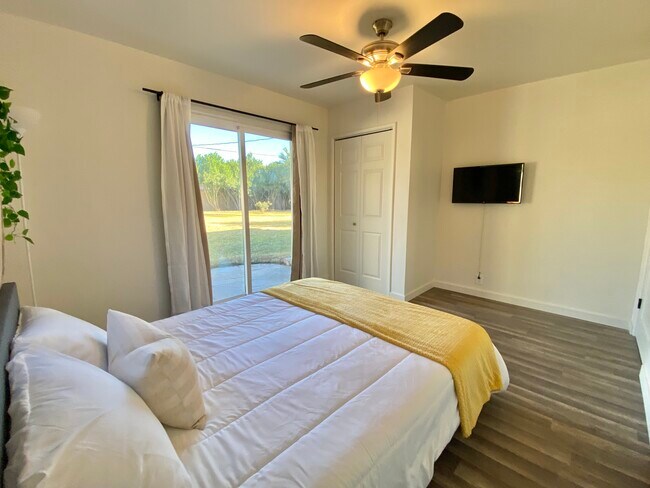 Building Photo - 710 W Palo Verde Dr