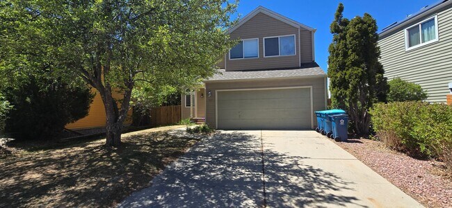 Building Photo - Charming 4-Bed Home in Louisville features bright, open living space, with open deck & garden!