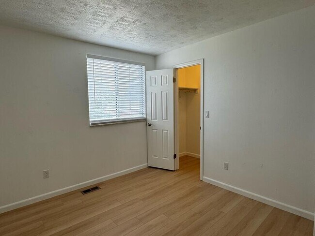 Building Photo - 9781 W Fremont Pl