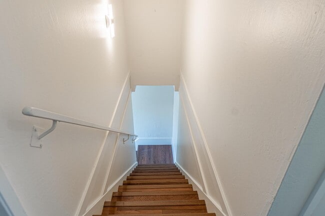 Building Photo - 3260 Gypsum Rd