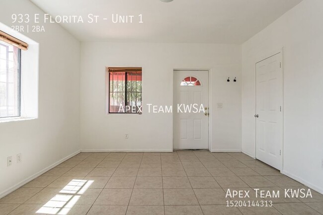 Building Photo - $1195- Beautiful Desert Home Available for...