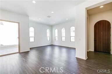 Building Photo - 143 Primrose Dr
