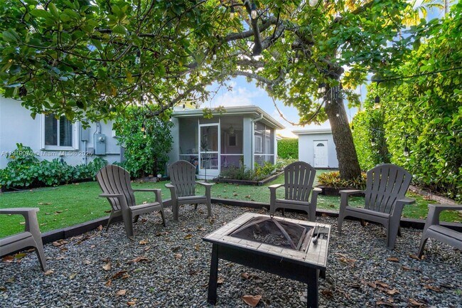 Building Photo - 333 Linwood Dr