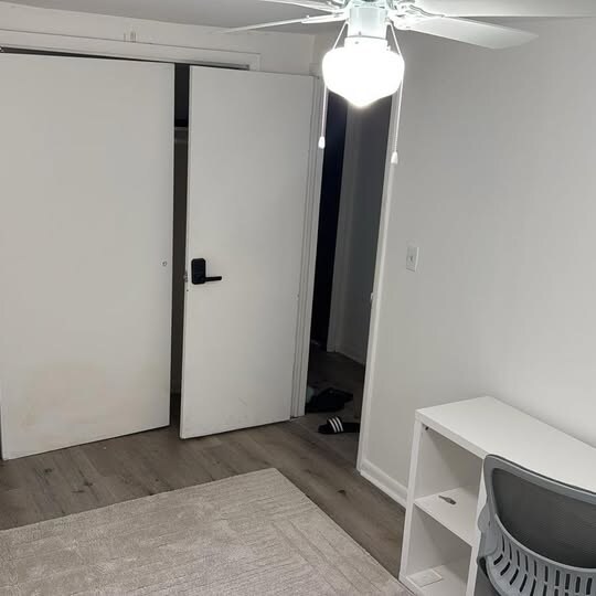 Building Photo - 114 S Lee St