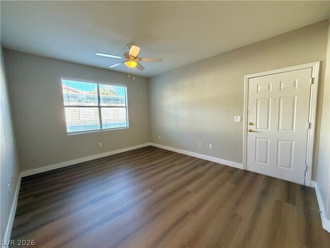 Building Photo - 8000 W Badura Ave