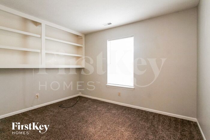 Building Photo - 41 Knoll Ln