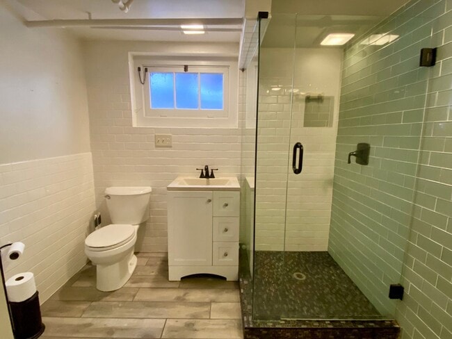 Building Photo - West Seattle Tudor