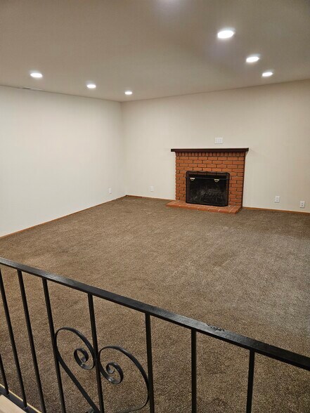 Building Photo - 1661 Arbor Dr