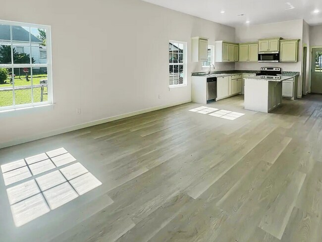 Building Photo - Sleek & Spacious 3-Bedroom Duplex Near Dow...