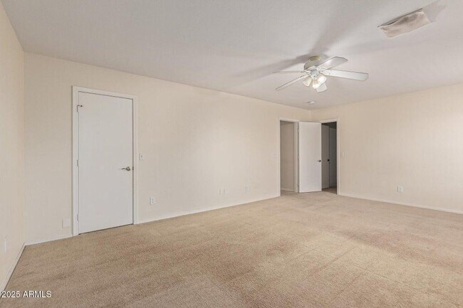 Building Photo - 1534 S Danielson Way