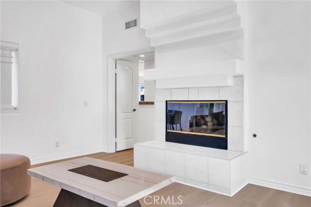 Building Photo - 21881 Via Del Lago