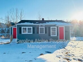 Building Photo - 309 E Gibbs St