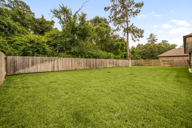 Building Photo - 31214 Raleigh Creek Dr