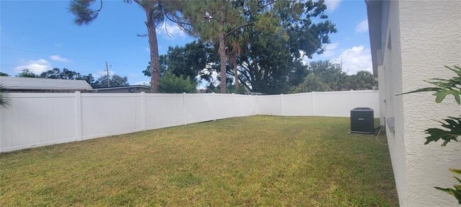 Building Photo - 6625 W Shore Cir