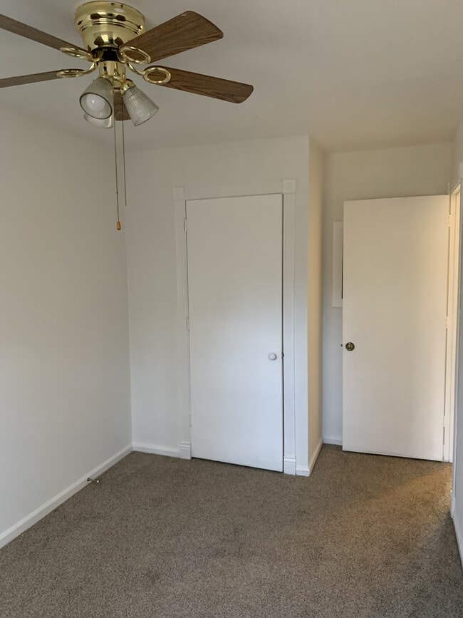 Building Photo - 135 Old Forge Dr