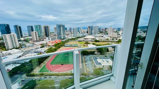 Building Photo - 1296 Kapiolani Blvd