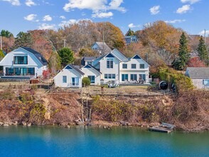 Building Photo - 131 S Edgemere St