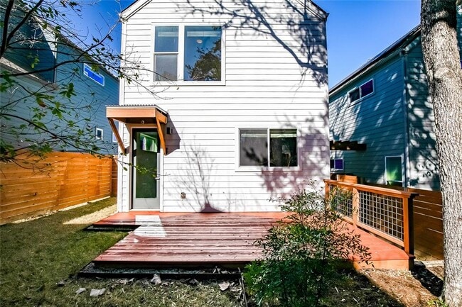 Building Photo - 3211 Aldwyche Dr