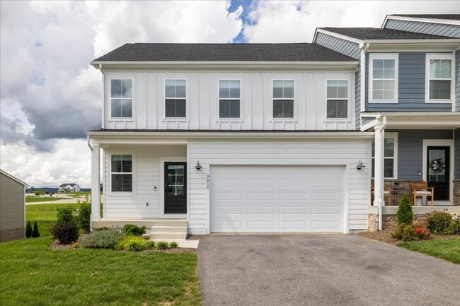 Building Photo - Spacious Home in Westhill Community - Rent...